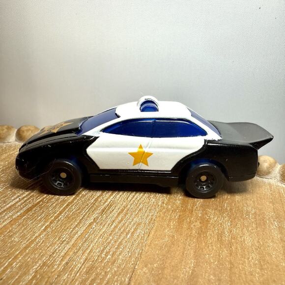 Hot Wheels Emergency Lot- 2 Fire Eater Fire Trucks, Police Car, Fire Chief Sedan - Picture 8 of 14